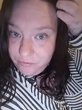 Feuchtekitty92xh online show from October 11, 2025, 7:23 pm