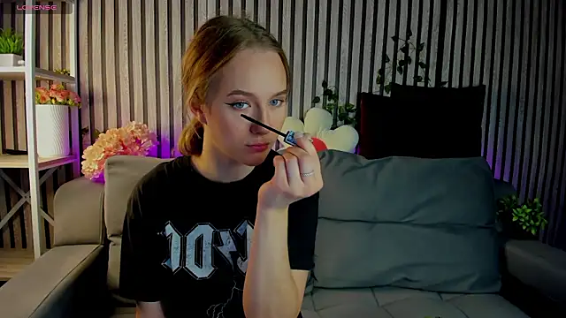 Casey Sweeet online show from March 14, 2026, 9:26 am