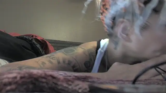 Flossee online show from September 20, 2025, 11:39 pm