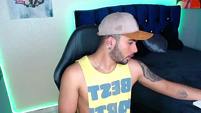 adamhairy online show from April 15, 2026, 7:32 pm