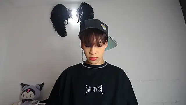 lucky stricke online show from October 28, 2025, 4:27 am