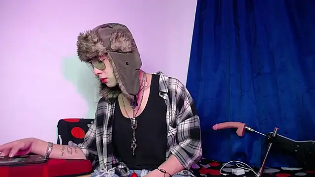 lucky stricke online show from March 31, 2026, 3:52 am