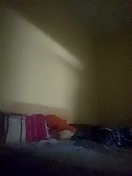 Nesch82 online show from March 7, 2026, 3:36 am