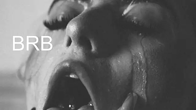 SOPHICOLLINS online show from March 13, 2026, 11:06 am