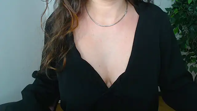 Erika bestboobs online show from September 19, 2025, 6:19 pm