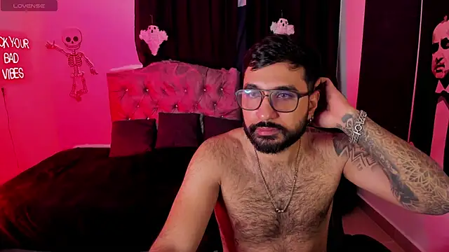 DanteAndVictoria online show from October 16, 2025, 1:50 am