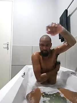 mojaymort online show from November 11, 2025, 6:13 am