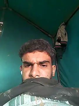 Snapshot of ParousFlow chatting on November 17, 2025, 4:13 pm ParousFlow online show from November 17, 2025, 4:13 pm