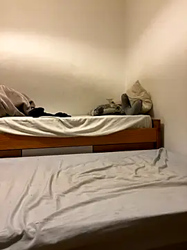 Miguel02ex online show from November 17, 2025, 9:31 pm