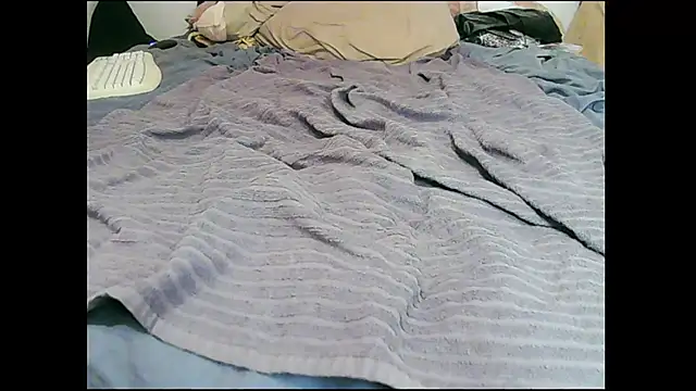 santinini2 online show from September 24, 2025, 1:53 am