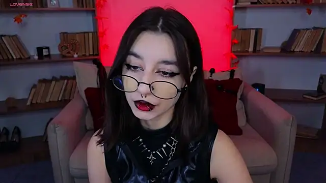 Mistress  Marcelline online show from September 24, 2025, 9:34 am