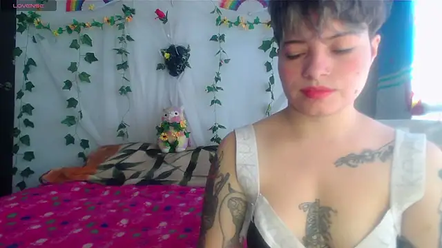 Snapshot of Mitsuha_gate chatting on January 7, 2026, 2:41 pm Mitsuha gate online show from January 7, 2026, 2:41 pm