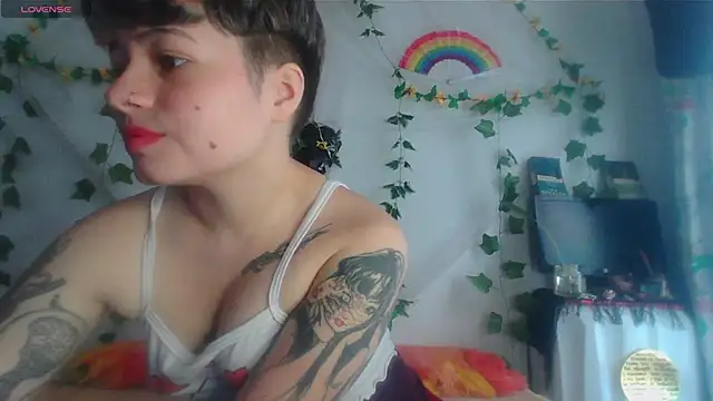 Snapshot of Mitsuha_gate chatting on February 17, 2026, 2:57 pm Mitsuha gate online show from February 17, 2026, 2:57 pm