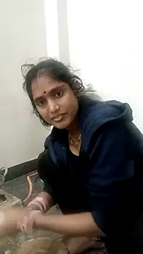 Guriya0076 online show from November 18, 2025, 3:56 am