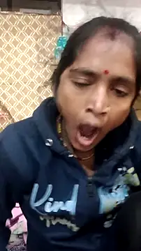 Guriya0076 online show from November 29, 2025, 12:46 am