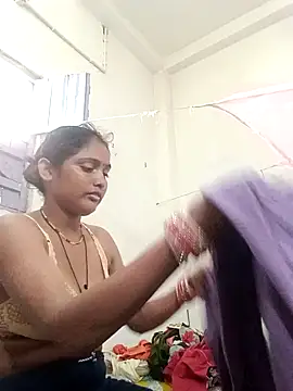 Guriya0076 online show from May 16, 2026, 1:02 am