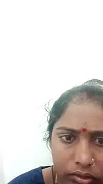 Guriya0076 online show from May 17, 2026, 12:41 am