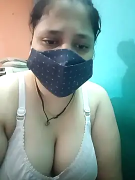 Snapshot of Kaja1919 chatting on October 6, 2025, 4:04 pm Kaja1919 online show from October 6, 2025, 4:04 pm