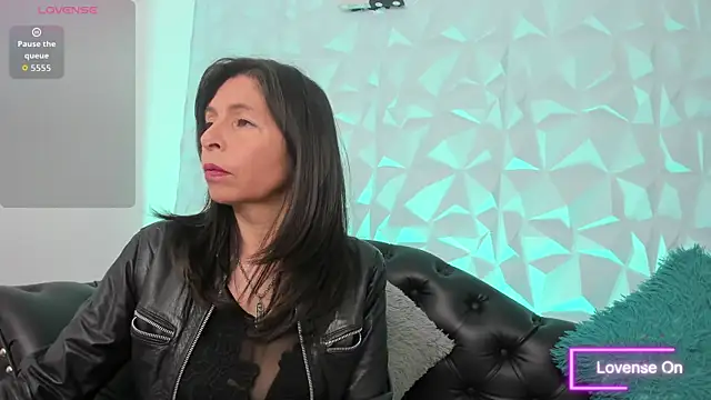 SabinaDeluxe cg online show from October 21, 2025, 5:13 pm