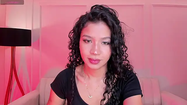 Snapshot of SophieHouston_ chatting on September 10, 2025, 3:17 am SophieHouston online show from September 10, 2025, 3:17 am