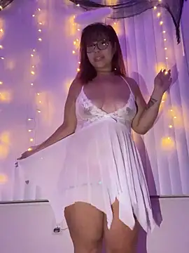 moan4mona online show from September 15, 2025, 4:12 am