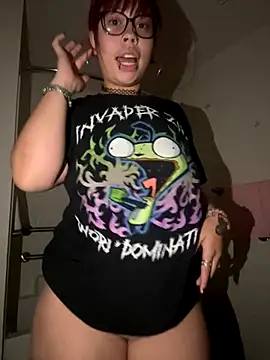 moan4mona online show from November 14, 2025, 1:04 am