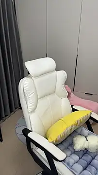 Qianqian-888 online show from October 30, 2025, 1:18 am