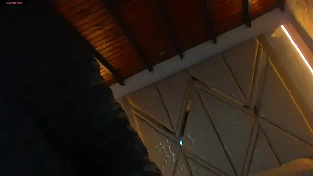 Hotcouple 222 online show from November 27, 2025, 7:21 am