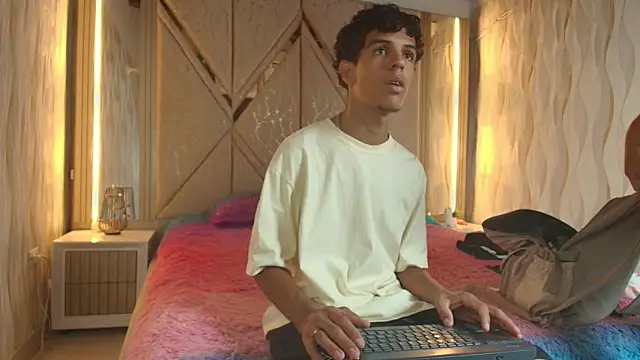 Hotcouple 222 online show from February 27, 2026, 7:14 pm