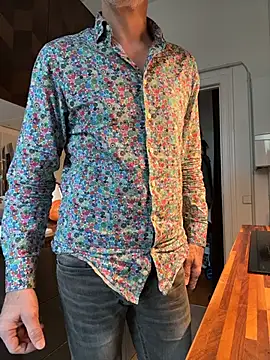 SexyLeon8 online show from November 16, 2025, 9:04 am