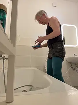 SexyLeon8 online show from February 19, 2026, 5:09 pm