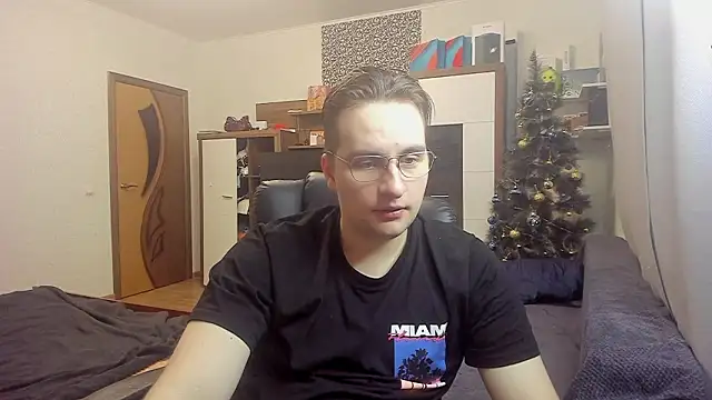 Snapshot of romiosabrino chatting on February 19, 2026, 4:36 pm romiosabrino online show from February 19, 2026, 4:36 pm