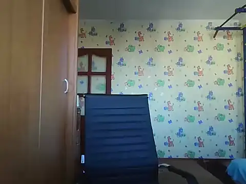 chiraq1945 online show from September 22, 2025, 5:09 am