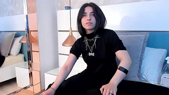 Ashkoreh online show from November 2, 2025, 6:32 pm