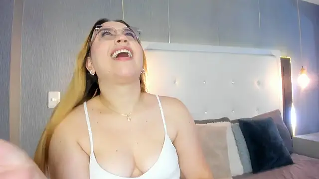 ximenanoah online show from April 16, 2026, 2:18 pm