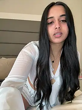 LilMisIndianx online show from January 12, 2026, 1:27 pm