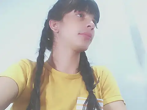 Snapshot of melody_unlimited_ chatting on September 15, 2025, 1:33 pm melody unlimited online show from September 15, 2025, 1:33 pm