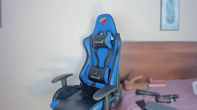 Snapshot of Niicol_Jenner chatting on February 15, 2026, 4:31 am Niicol Jenner online show from February 15, 2026, 4:31 am