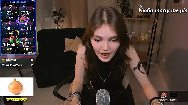 Dilara xBaby online show from September 27, 2025, 2:33 pm