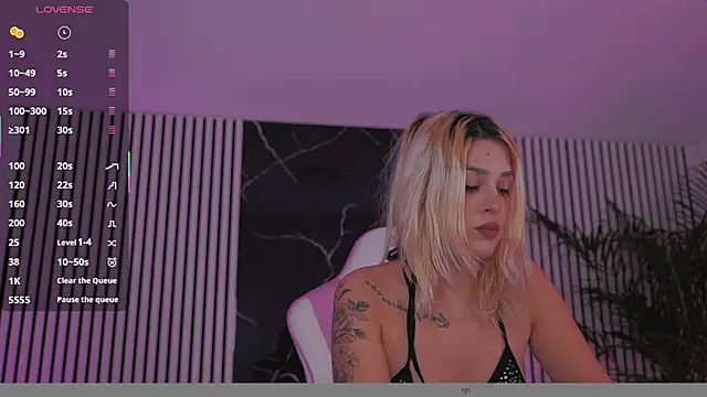 daisyblushh online show from December 21, 2025, 4:47 pm