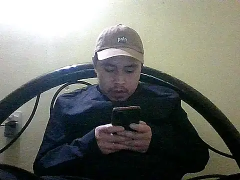 Snapshot of jorgexsuil2hh chatting on February 22, 2026, 5:51 am jorgexsuil2hh online show from February 22, 2026, 5:51 am