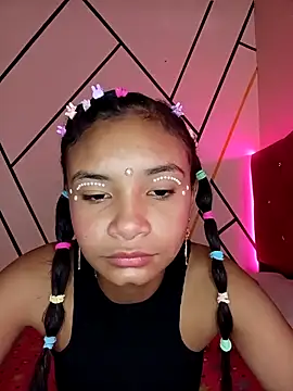 liz7skinny online show from September 18, 2025, 6:43 pm