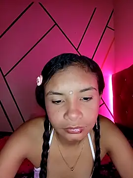 liz7skinny online show from October 13, 2025, 9:26 pm