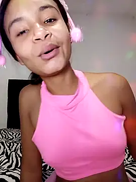 liz7skinny online show from April 14, 2026, 9:21 pm