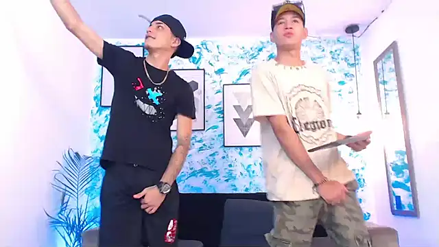 Snapshot of Kings_of_heaven chatting on October 3, 2025, 8:06 pm Kings of heaven online show from October 3, 2025, 8:06 pm