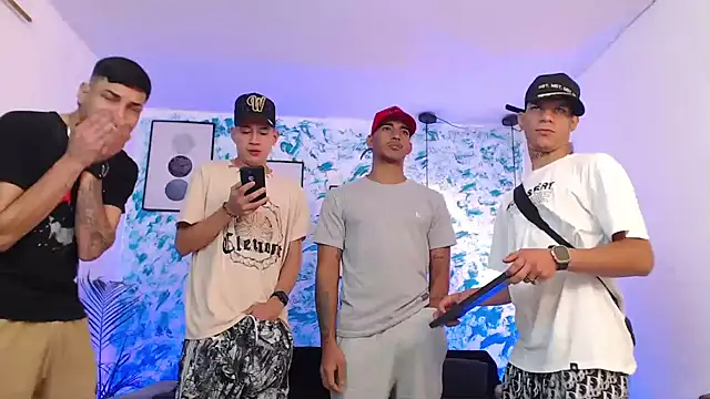 Snapshot of Kings_of_heaven chatting on October 12, 2025, 10:42 pm Kings of heaven online show from October 12, 2025, 10:42 pm