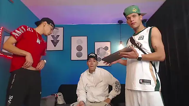 Snapshot of Kings_of_heaven chatting on October 20, 2025, 9:26 pm Kings of heaven online show from October 20, 2025, 9:26 pm