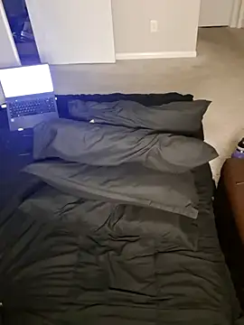 Thickkemzz41 online show from October 22, 2025, 11:59 pm