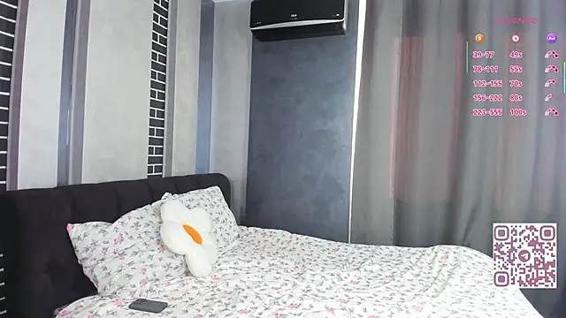 ElvinaRose online show from September 18, 2025, 3:41 am