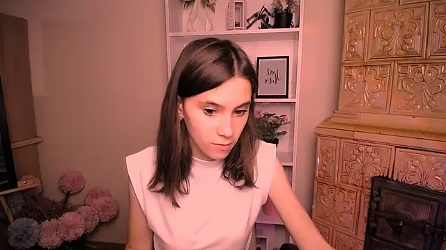 RosaRay  online show from June 9, 2026, 6:25 am